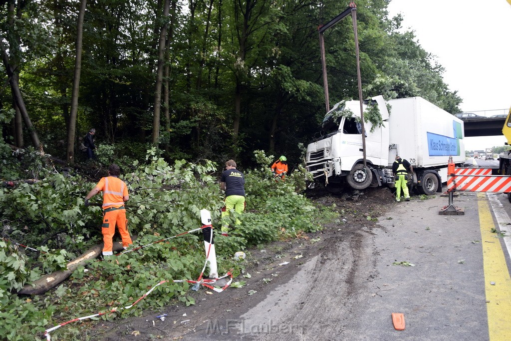 Schwerer VU A 3 Rich Oberhausen Hoehe AK Leverkusen P538.JPG - Miklos Laubert